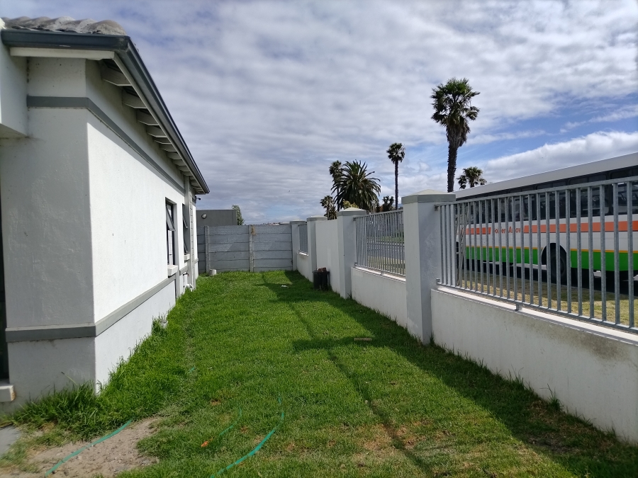 3 Bedroom Property for Sale in Parklands Western Cape